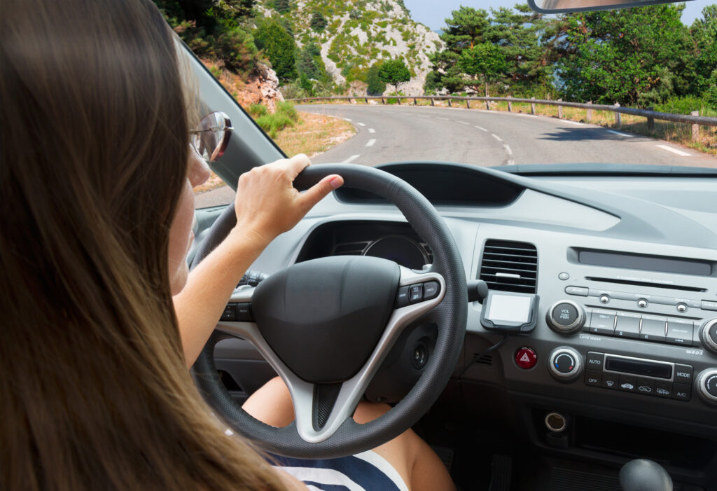 Not being distracted is a good way to stay safe when driving